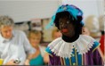 /album/fotogalerij-modeshow-pietenkleding/modeshow-zwarte-piet-13-jpg/